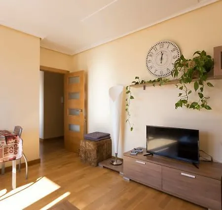 Apartamento Italia Piscina Aire Acondicionado Terraza Y Vistas Montana Ideal Para Mascotas Logrono Exterior photo