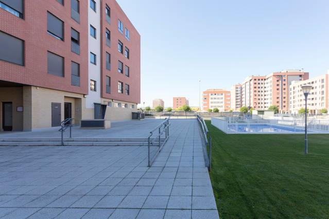 Apartment Italia Piscina Aire Acondicionado Terraza Y Vistas Montana Ideal Mascotas Logroño